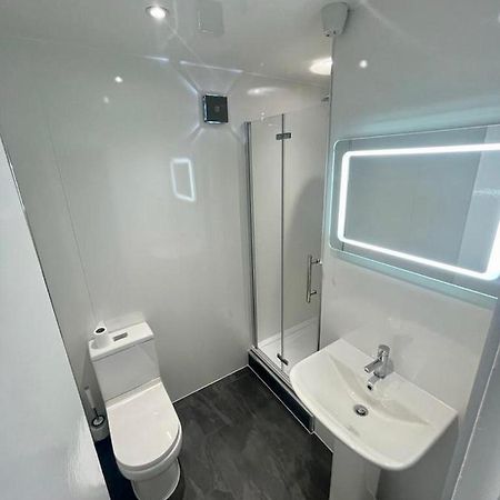 Top Twenty Bed And Breakfast Windsor Esterno foto