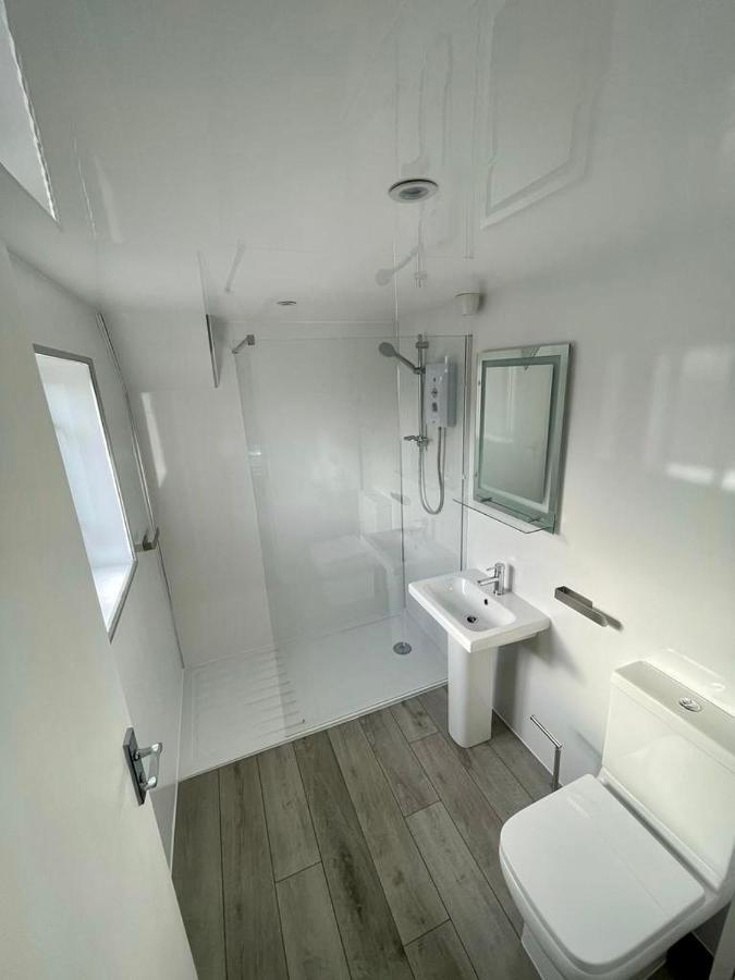 Top Twenty Bed And Breakfast Windsor Esterno foto